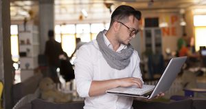 Leia mais sobre o artigo Coworking: Gestão condominial em espaço colaborativo para síndicos