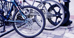 Leia mais sobre o artigo Bicicletário para condomínio: como organizar e escolher o local!
